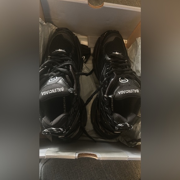 Balenciga runner - Picture 3 of 11